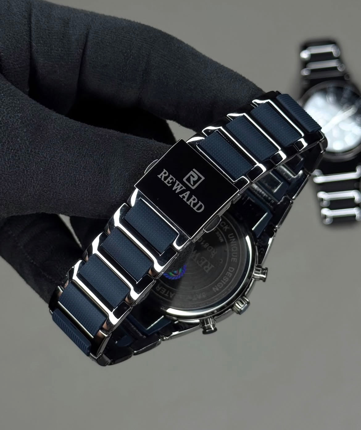 Reward bolt — Men’s watch
